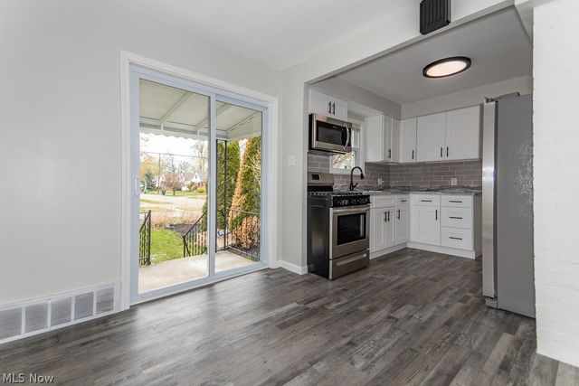 434 E 272nd Street, Euclid, OH 44132
