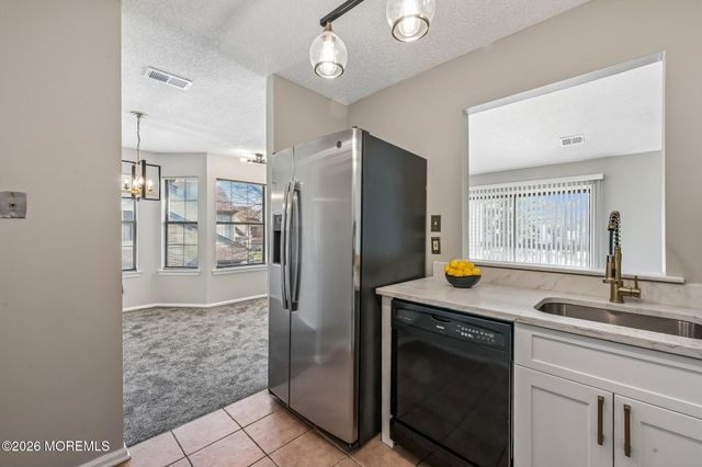 3015 Lighthouse Lane 3015, Parlin, NJ 08859
