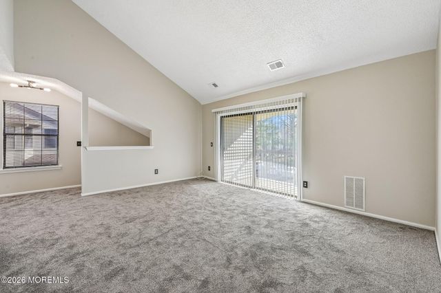 3015 Lighthouse Lane 3015, Parlin, NJ 08859
