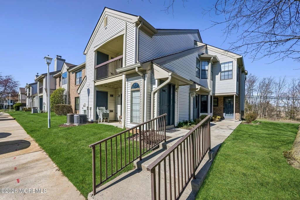 3015 Lighthouse Lane 3015, Parlin, NJ 08859