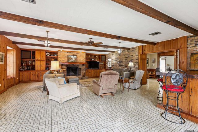 1011 Highway 1 South, Donaldsonville, LA 70346