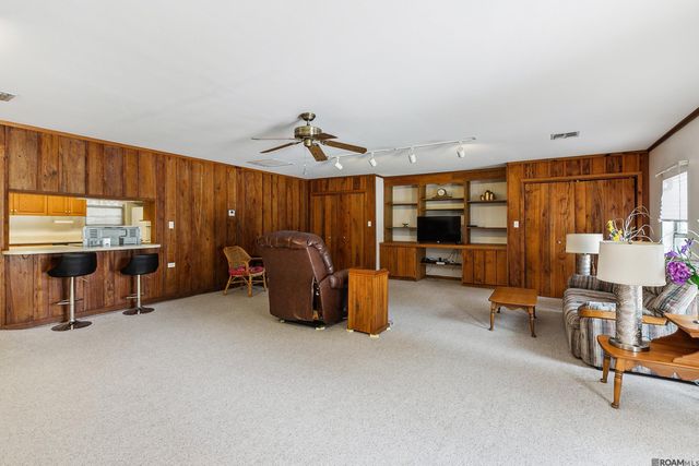 1011 Highway 1 South, Donaldsonville, LA 70346