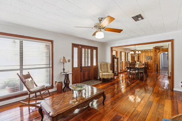 1011 Highway 1 South, Donaldsonville, LA 70346