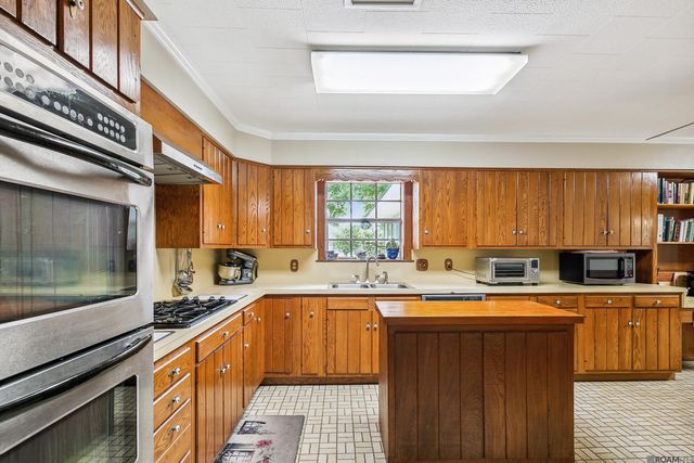 1011 Highway 1 South, Donaldsonville, LA 70346