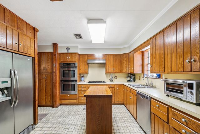 1011 Highway 1 South, Donaldsonville, LA 70346