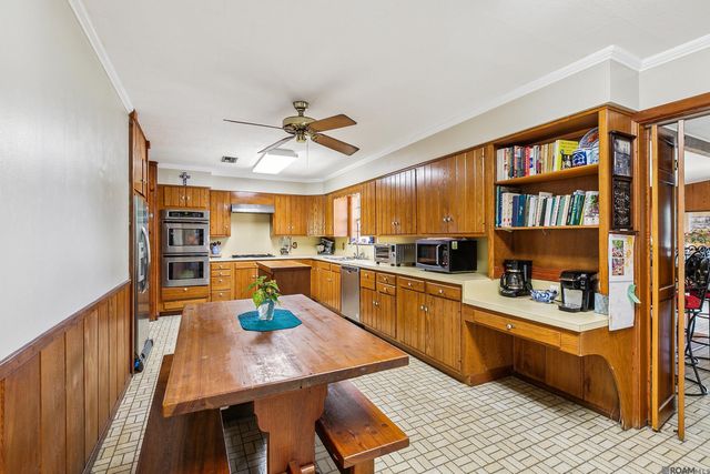 1011 Highway 1 South, Donaldsonville, LA 70346