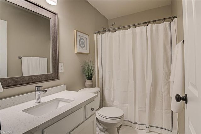 3915 Creekside Court, Winston-salem, NC 27127