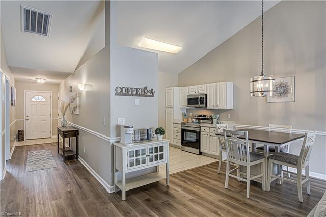 3915 Creekside Court, Winston-salem, NC 27127