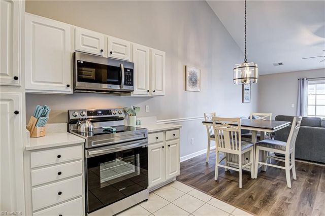 3915 Creekside Court, Winston-salem, NC 27127