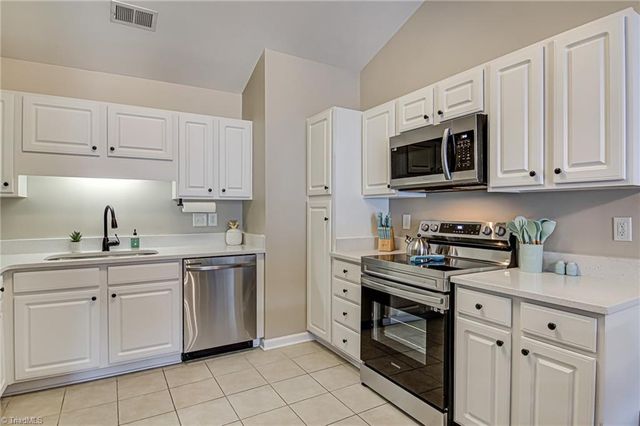 3915 Creekside Court, Winston-salem, NC 27127