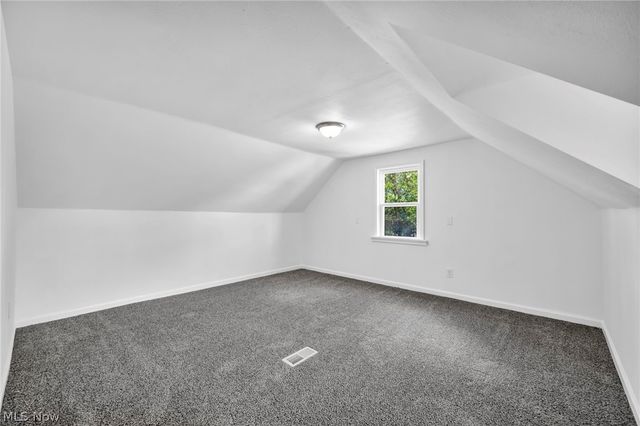 90 Cowles Avenue, Bedford, OH 44146