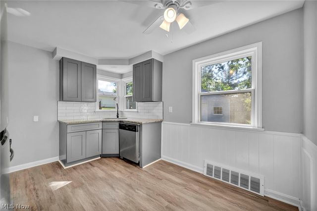 90 Cowles Avenue, Bedford, OH 44146