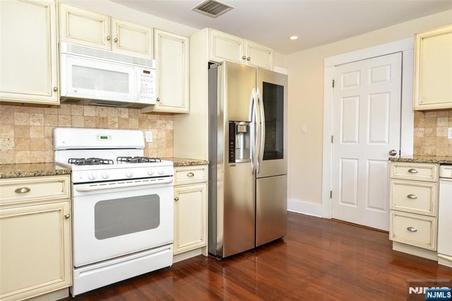 36 Hines Avenue, Mahwah, NJ 07430