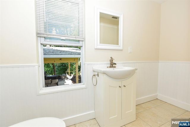 36 Hines Avenue, Mahwah, NJ 07430