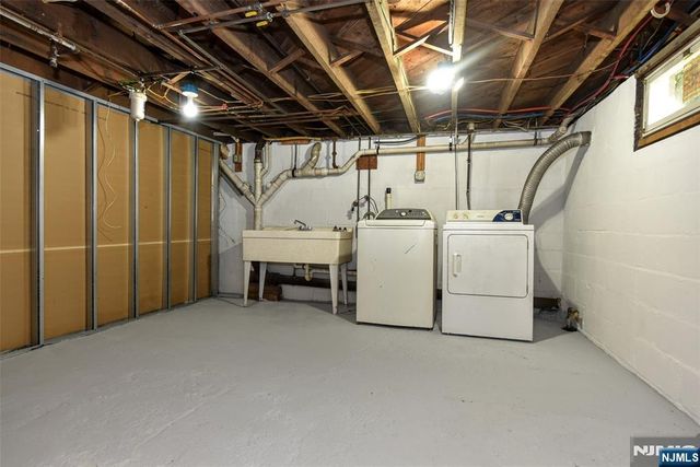 36 Hines Avenue, Mahwah, NJ 07430