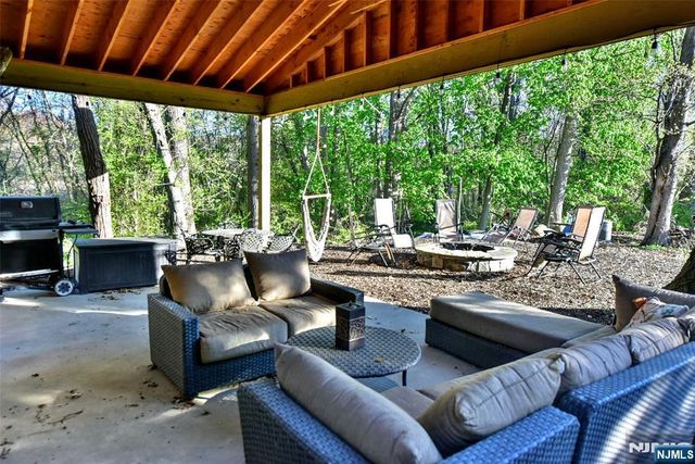 36 Hines Avenue, Mahwah, NJ 07430