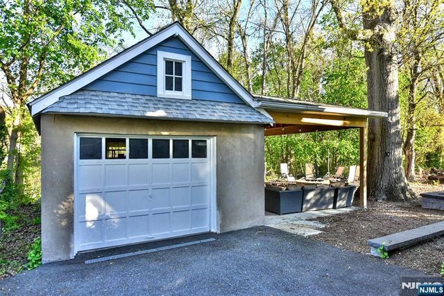 36 Hines Avenue, Mahwah, NJ 07430