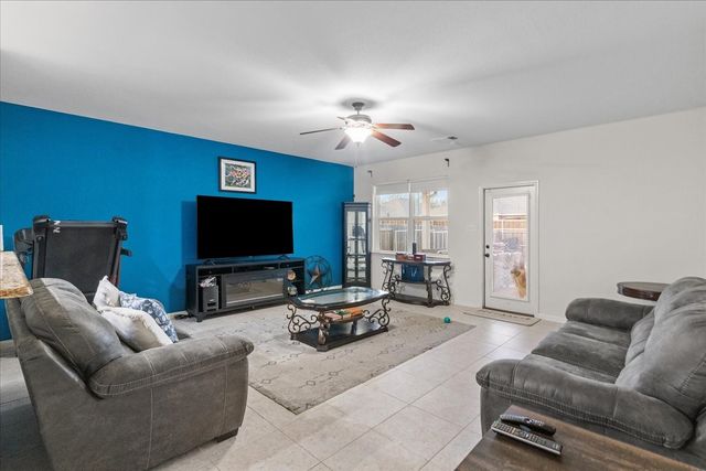 2529 Spring Meadows Drive, Denton, TX 76209