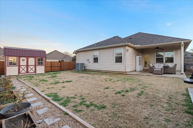 2529 Spring Meadows Drive, Denton, TX 76209