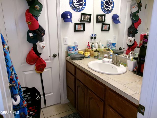 5833 Angel Street, El Paso, TX 79932