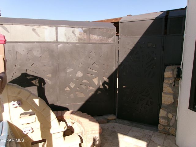 5833 Angel Street, El Paso, TX 79932