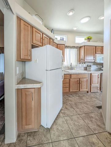 70200 Dillon Road 657, Desert Hot Springs, CA 92241