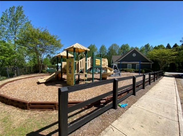 179 Oakmont Drive, Dawsonville, GA 30534