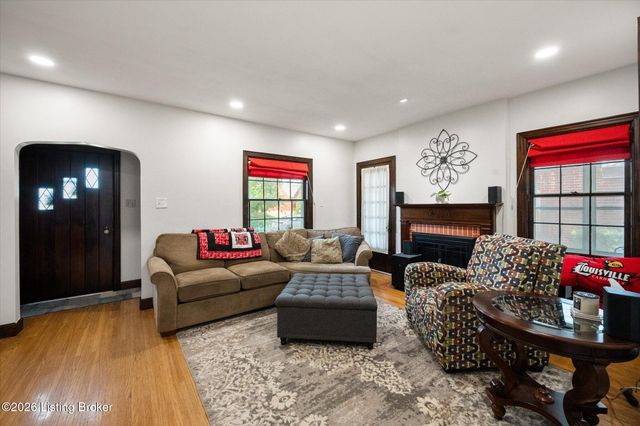 2210 Wadsworth Ave, Louisville, KY 40205