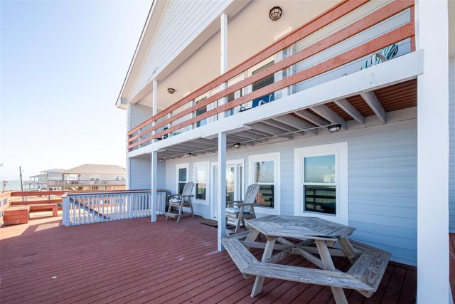 13022 Jolly Roger Drive, Freeport, TX 77541