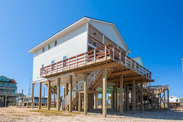 13022 Jolly Roger Drive, Freeport, TX 77541