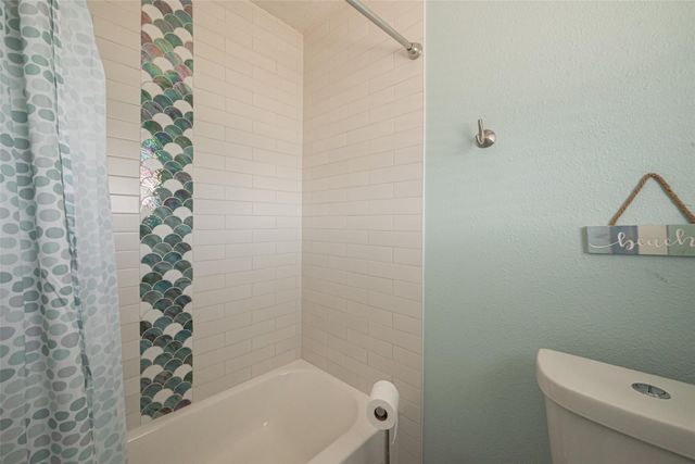 13022 Jolly Roger Drive, Freeport, TX 77541