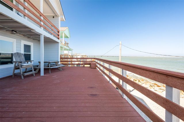 13022 Jolly Roger Drive, Freeport, TX 77541