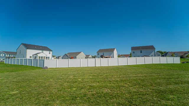 8777 Burr Rdg Circle, Crown Point, IN 46307