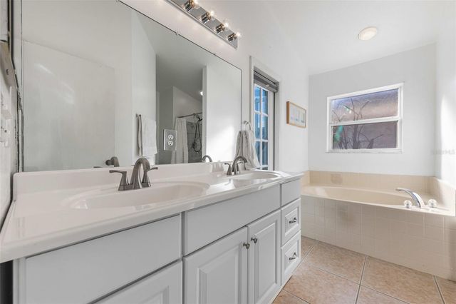 1032 BLOOMINGDALE DRIVE, Davenport, FL 33897