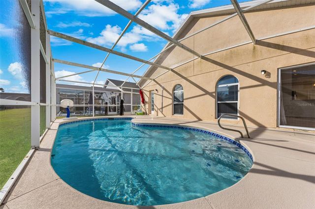 1032 BLOOMINGDALE DRIVE, Davenport, FL 33897