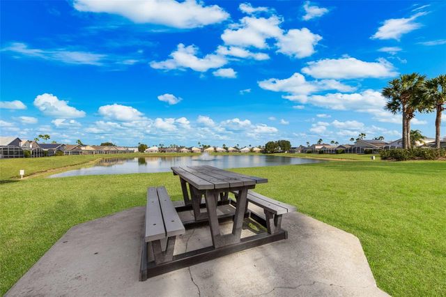 1032 BLOOMINGDALE DRIVE, Davenport, FL 33897