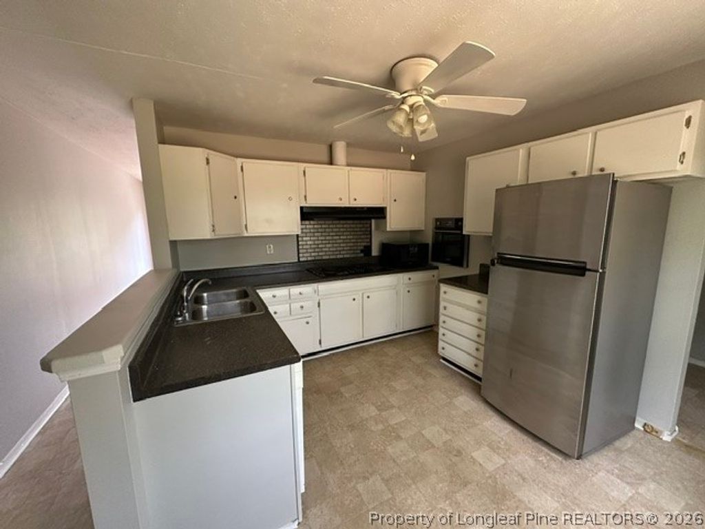 1810 Wendover Drive, Fayetteville, NC 28304 — photo 10