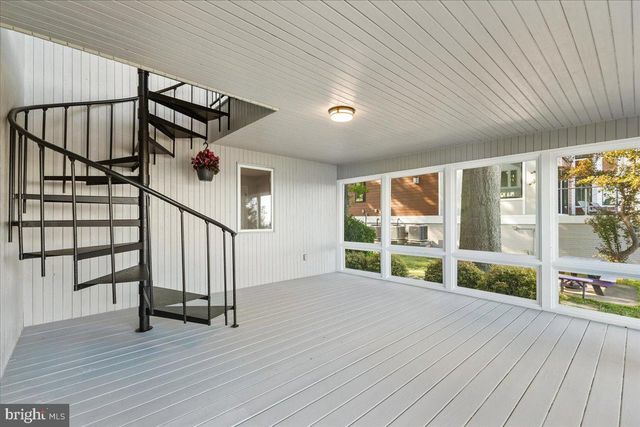 702 BAYSIDE DR, Stevensville, MD 21666