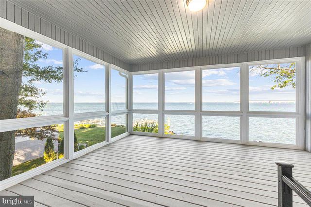 702 BAYSIDE DR, Stevensville, MD 21666