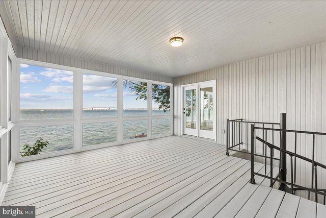 702 BAYSIDE DR, Stevensville, MD 21666