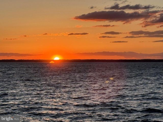 702 BAYSIDE DR, Stevensville, MD 21666