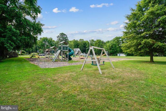 702 BAYSIDE DR, Stevensville, MD 21666