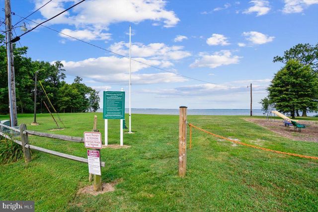 702 BAYSIDE DR, Stevensville, MD 21666