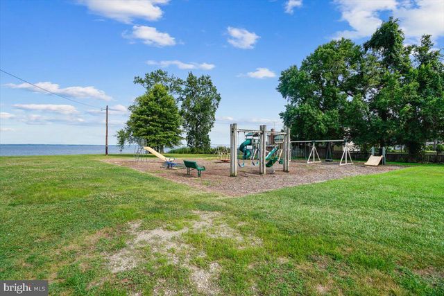 702 BAYSIDE DR, Stevensville, MD 21666
