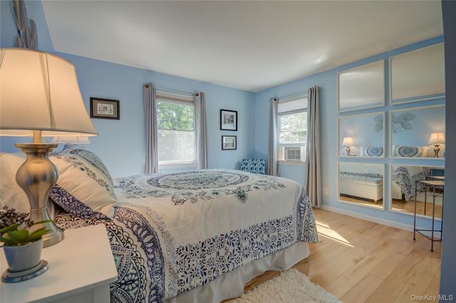 54 Clearview Circle, Hopewell Junction, NY 12533