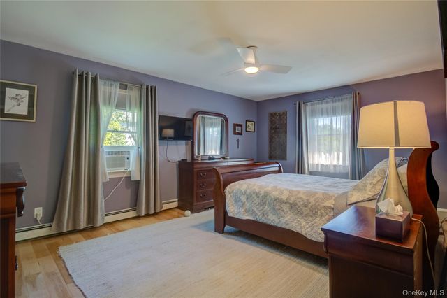 54 Clearview Circle, Hopewell Junction, NY 12533