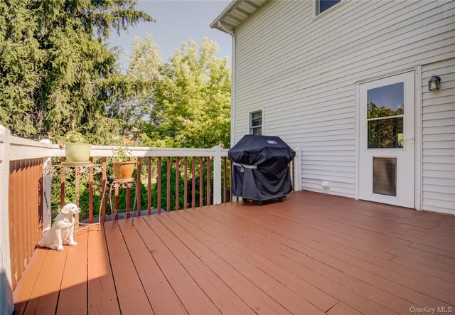 54 Clearview Circle, Hopewell Junction, NY 12533