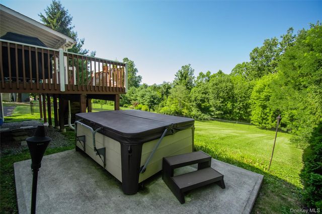 54 Clearview Circle, Hopewell Junction, NY 12533