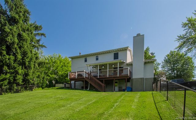 54 Clearview Circle, Hopewell Junction, NY 12533