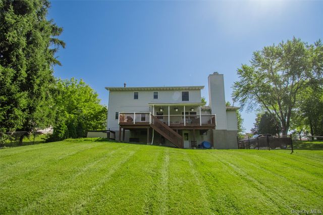 54 Clearview Circle, Hopewell Junction, NY 12533